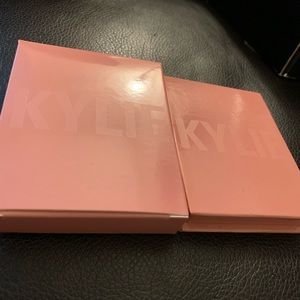 Kylie Cosmetics Makeup - Kylie Cosmetics Blush Strawberry Shortcake Kylie Cosmetics Makeup - Kylie Cosmetics Blush Strawberry Shortcake